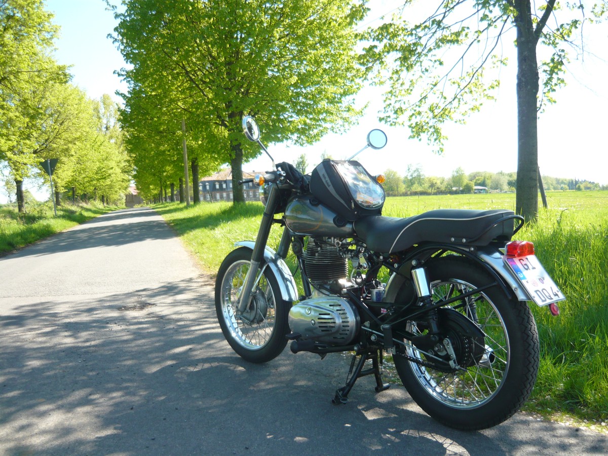 Enfield Bullet in athena-gray
